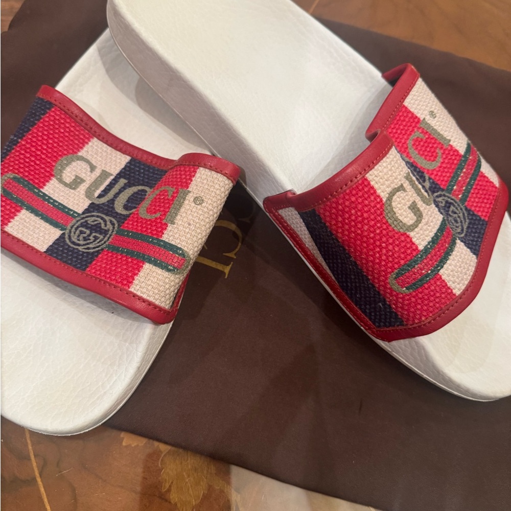 Gucci mens or women’s Red and White Striped Slides sandals Sz 10.5 - Picture 4 of 16